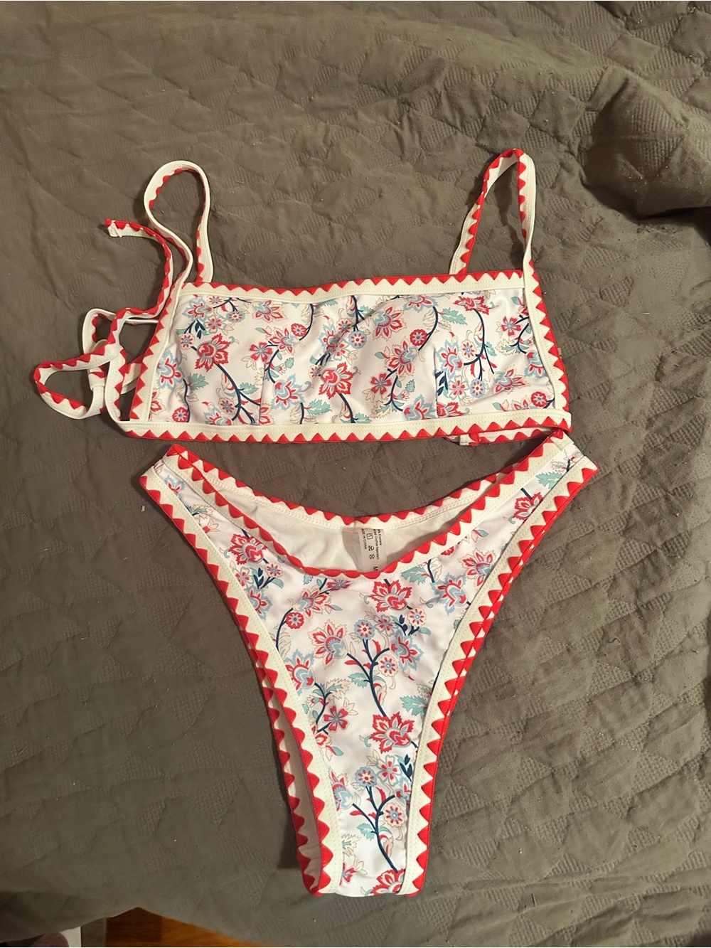 New Women’s medium Floral Trim Two-Piece Bikini - Red & Blue Accents